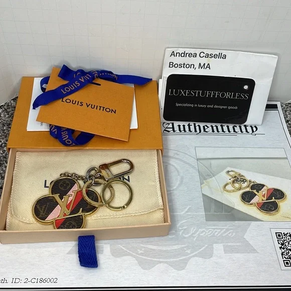 Authentic Louis Vuitton into the flower ltd. edition keychain box dust bag & COA - Picture 2 of 10